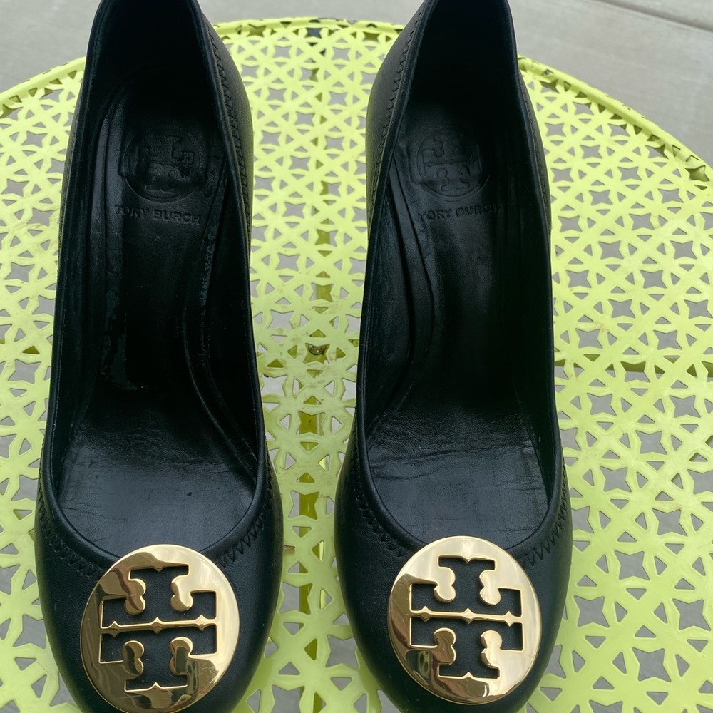 Tory Burch Black Leather Wedge Women’s Size 8  4 inch heel